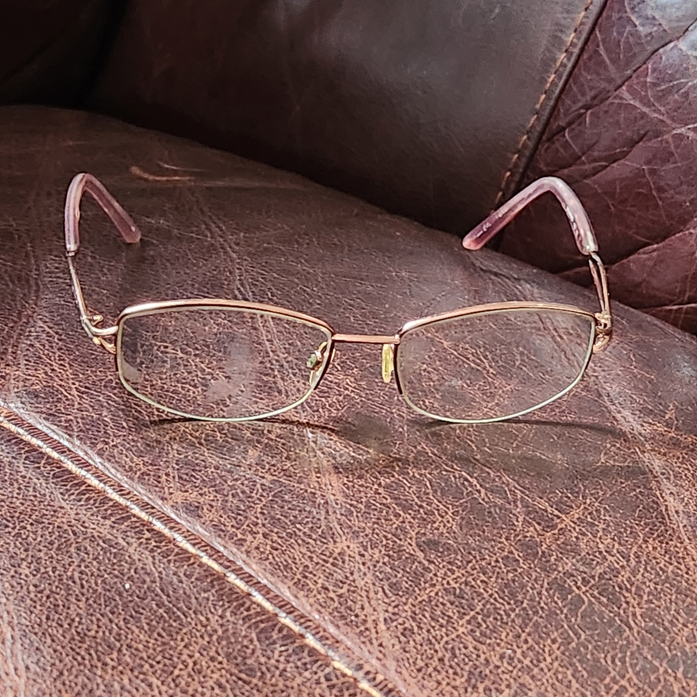 Chic Gold Frame Glasses